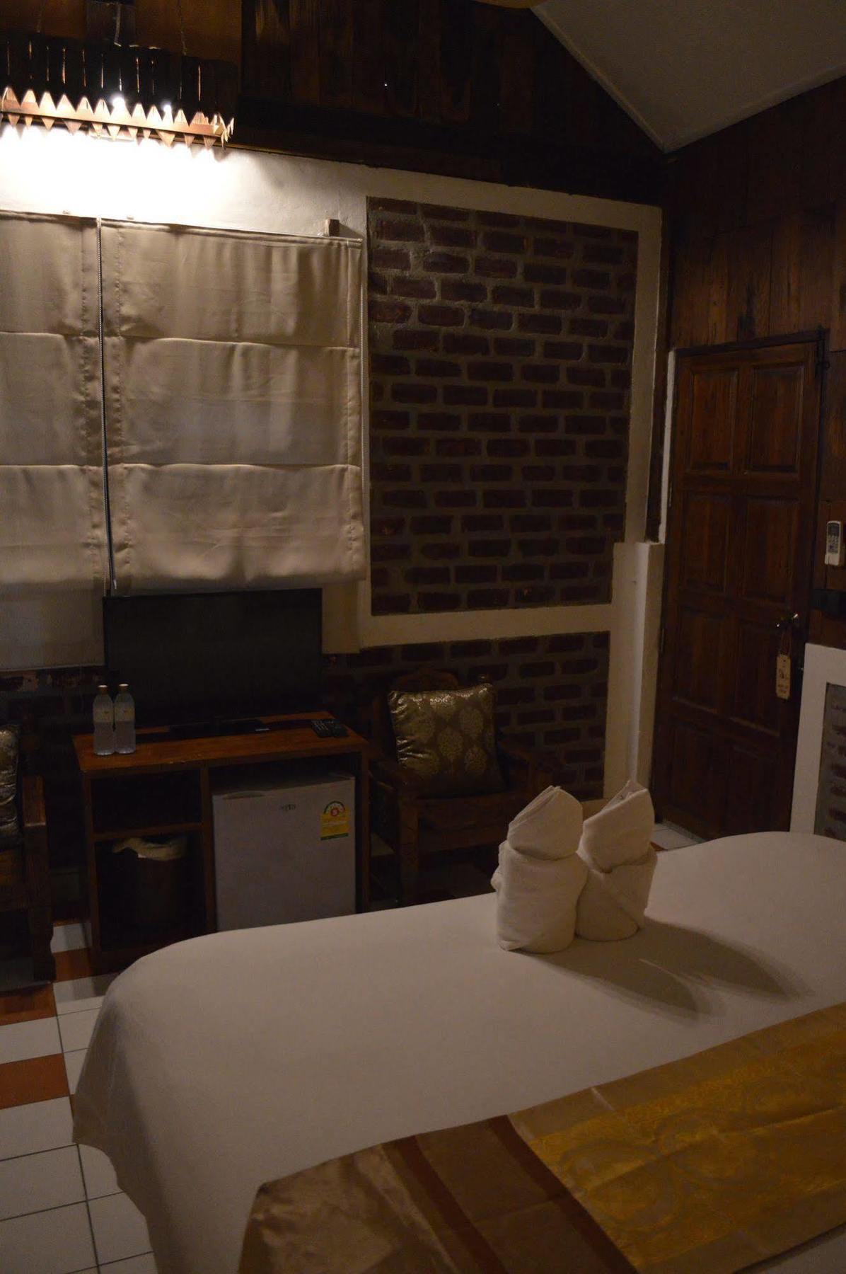Baan Thai Homestay By Bgb Villas Kata-stranden Eksteriør bilde